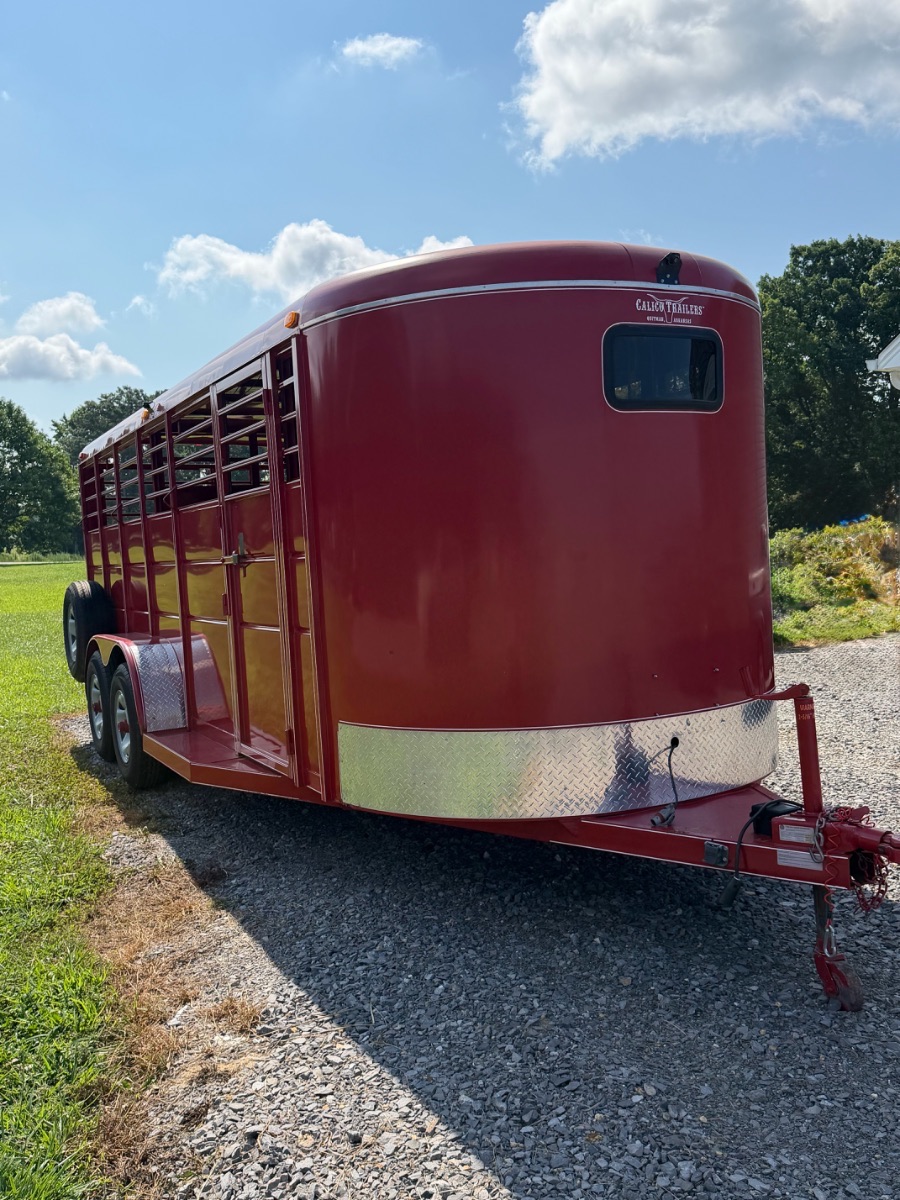 Rent2Haul LLC livestock trailer in Rainsville, AL